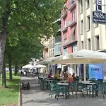 皇家酒店 3*